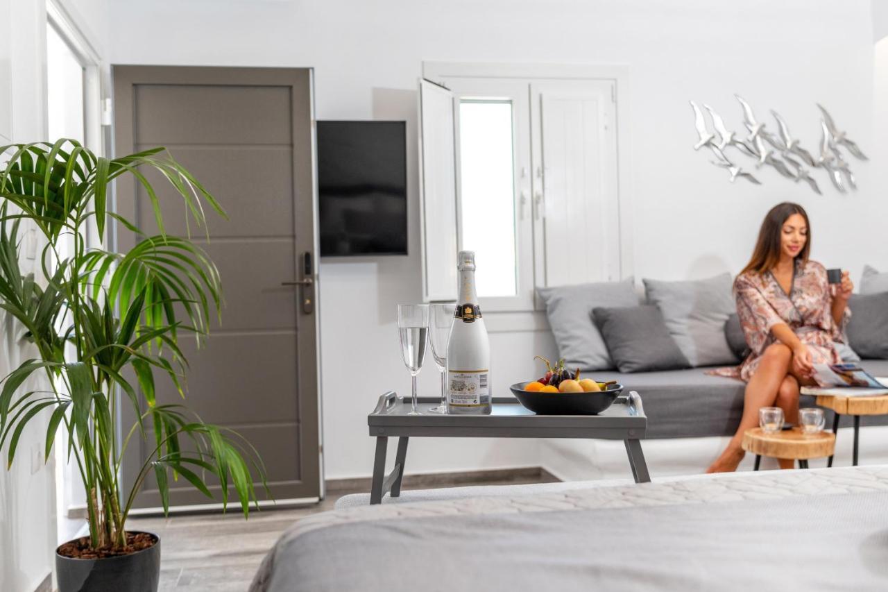 El_Puerto Luxury Port Suites Naxos City Exterior foto