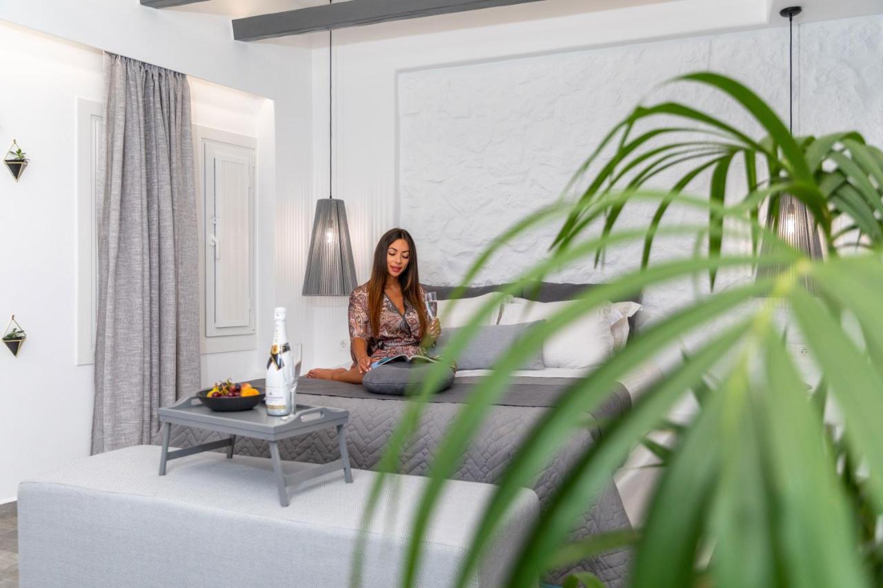 El_Puerto Luxury Port Suites Naxos City Exterior foto